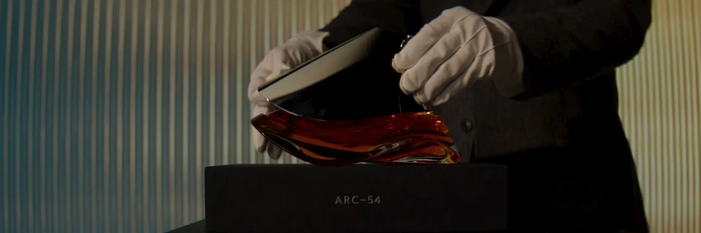 Bowmore x Aston Martin Release An Exclusive 22-Year Single